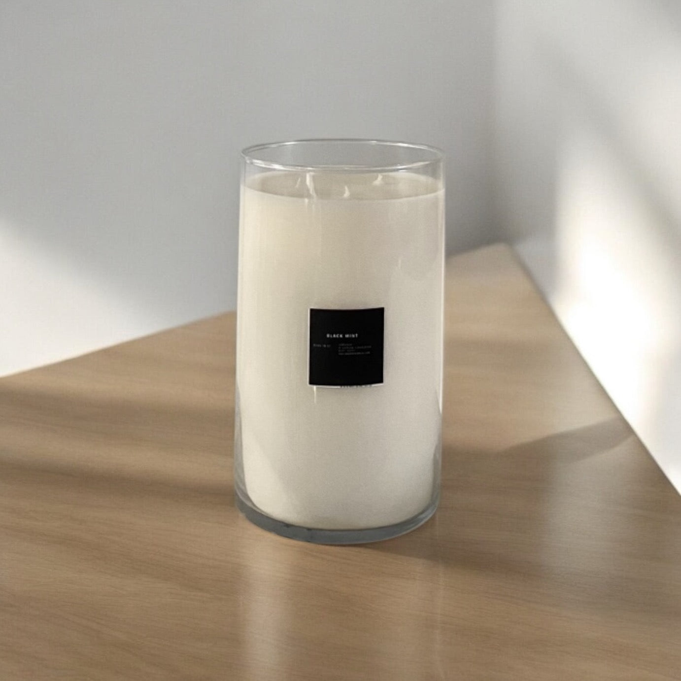 3 wick 300 oz Large Candle image 1